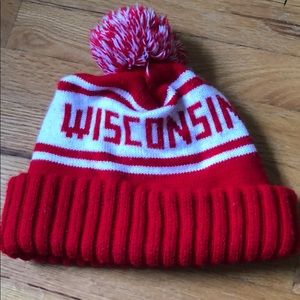 Wisconsin winter hat with pom pom!